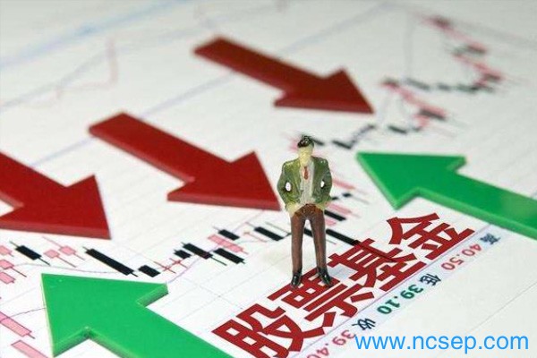 主动股票基金怎么买？为什么主动股票基金卖不动了？